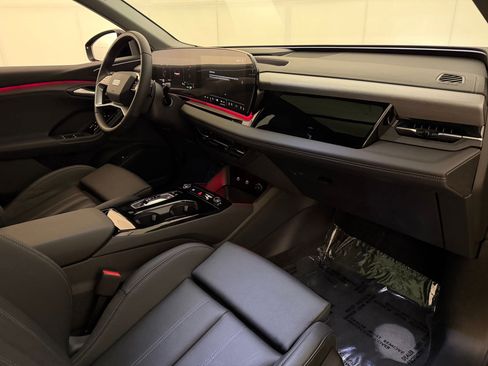 Used 2025 Audi Q6 e-tron Premium Plus w/ Premium Plus RWD image 31