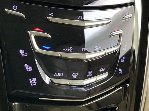 Used 2020 Cadillac Escalade ESV Luxury image 22