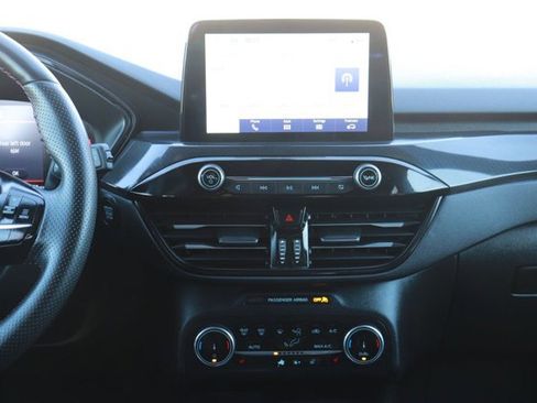 Used 2023 Ford Escape ST-Line image 14