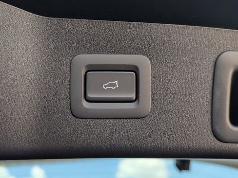 Used 2025 MAZDA CX-5 AWD 2.5 S w/ Preferred Package image 17