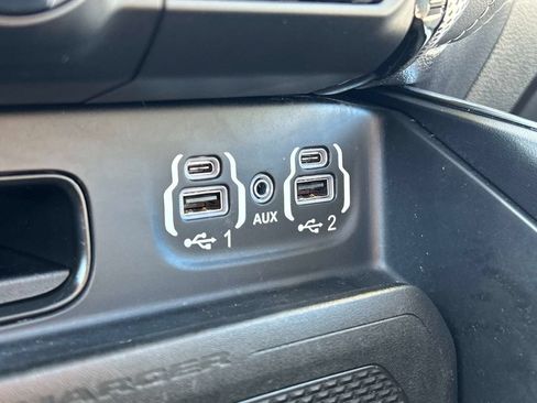 Used 2022 RAM 1500 Limited AWD/4WD image 23
