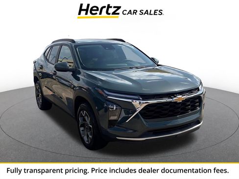 Used 2025 Chevrolet Trax LT w/ LT Convenience Package FWD image 1