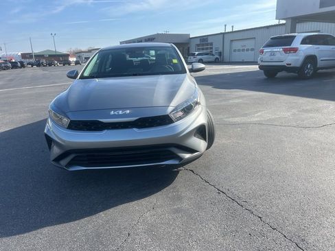 Used 2022 Kia Forte LXS image 8