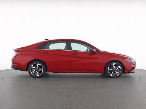 Used 2021 Hyundai Elantra Limited FWD image 8