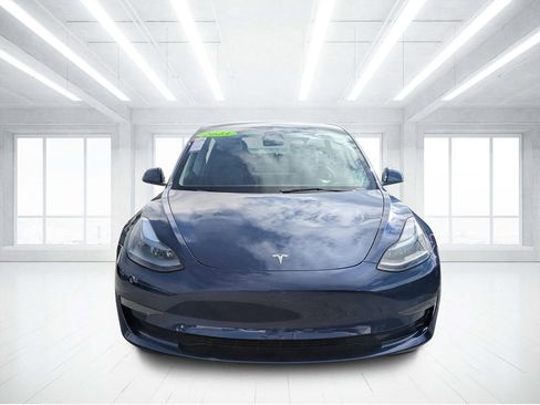 Used 2023 Tesla Model 3 Standard Range image 7