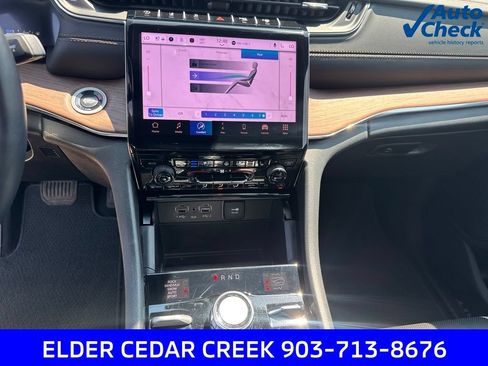 Used 2025 Jeep Grand Cherokee Summit w/ Obsidian Package AWD/4WD image 17