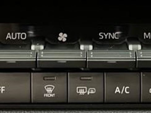 Used 2024 Toyota Tundra Limited AWD/4WD image 41