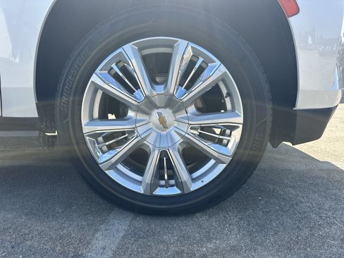 Used 2021 Chevrolet Tahoe High Country w/ Premium Package RWD image 13