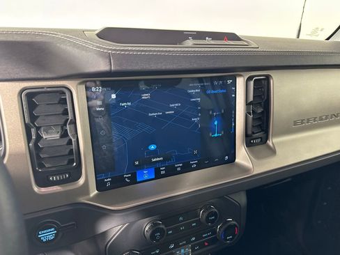 Used 2025 Ford Bronco Outer Banks image 17