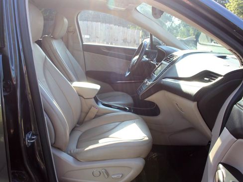 Used 2017 Lincoln MKC Reserve AWD/4WD image 37