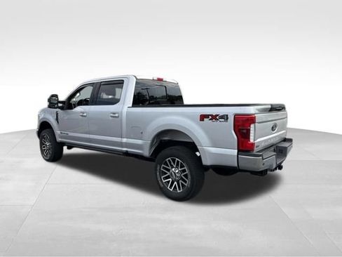 Used 2018 Ford F250 Lariat w/ Lariat Ultimate Package AWD/4WD image 9