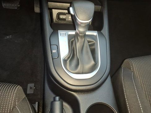 Used 2019 Kia Forte LXS image 12