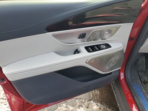 New 2026 Lincoln Nautilus Reserve image 8