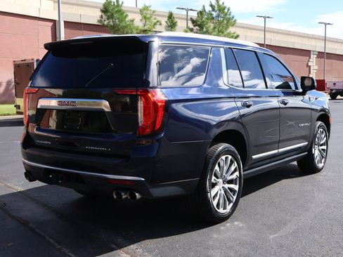 Used 2021 GMC Yukon Denali w/ Denali Premium Package image 38