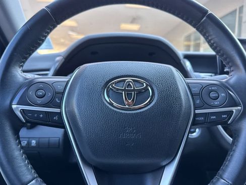Used 2022 Toyota Camry XLE FWD image 24