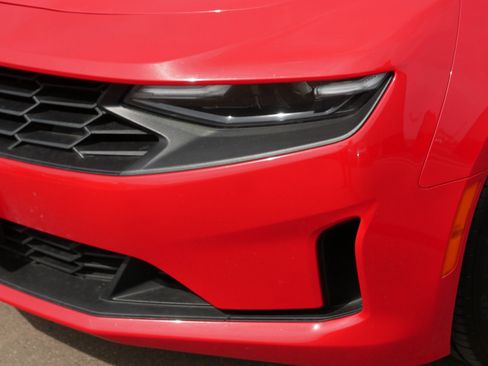 Used 2023 Chevrolet Camaro LT RWD image 16