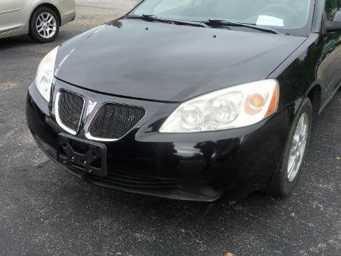 Used 2006 Pontiac G6 Sedan w/ Premium Value Package FWD image 3