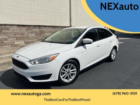 Used 2018 Ford Focus SE image 1