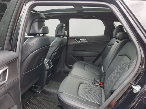 Used 2023 Kia Sportage X-Line w/ X-Line Premium Package AWD/4WD image 8
