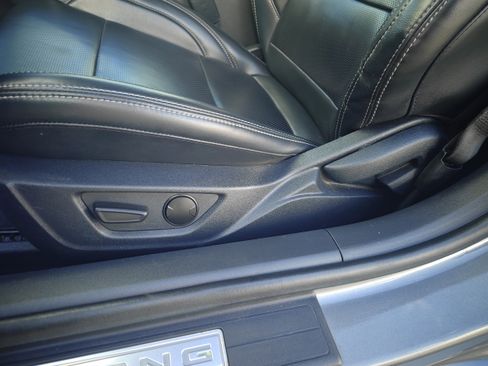 Used 2024 Ford Mustang Premium RWD image 9