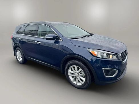 Used 2016 Kia Sorento FWD image 7