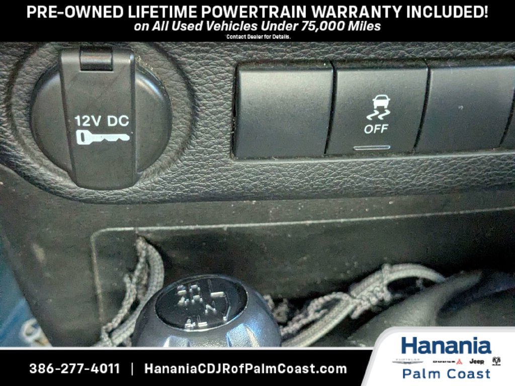 Used 2013 Jeep Wrangler Sport AWD/4WD image 21
