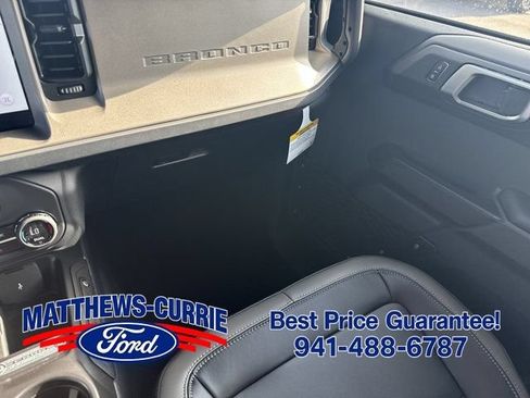 New 2026 Ford Bronco Outer Banks AWD/4WD image 21