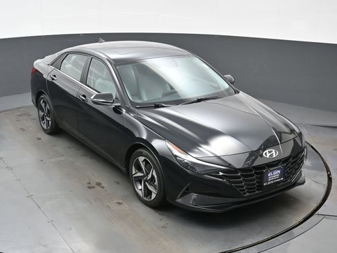 Used 2023 Hyundai Elantra Limited image 39