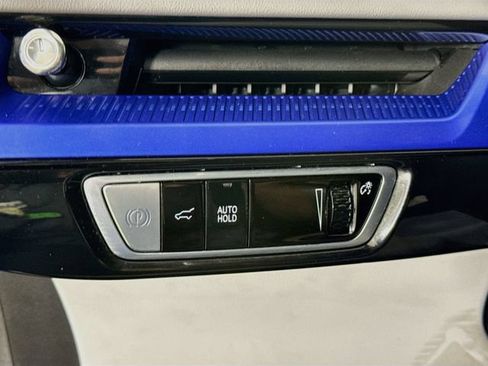 Used 2025 Cadillac Optiq Luxury 1 AWD/4WD image 11