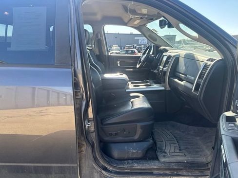 Used 2016 RAM 1500 Laramie w/ Convenience Group AWD/4WD image 19
