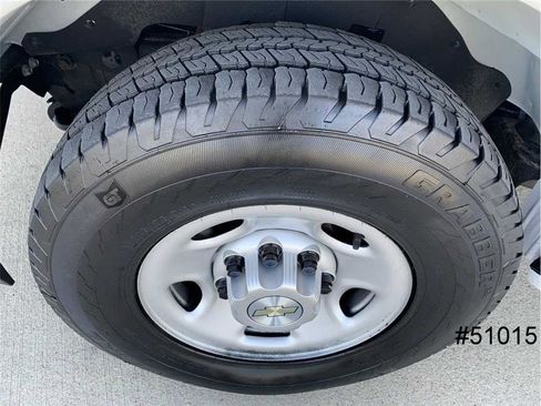 Used 2020 Chevrolet Express 3500 w/ Driver Convenience Package image 19