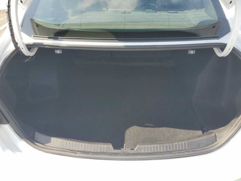 Used 2024 Chevrolet Malibu LT FWD image 5