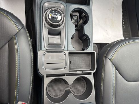 Used 2025 Ford Maverick Lobo image 19