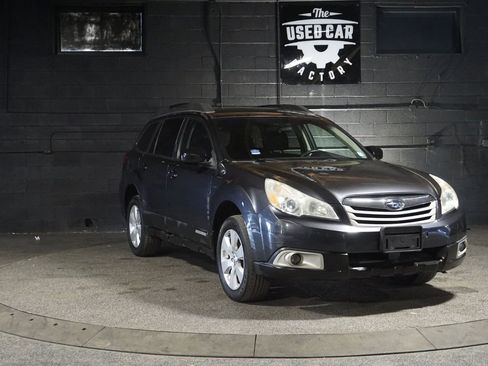 Used 2012 Subaru Outback 2.5i Premium w/ All-Weather Pkg AWD/4WD image 8