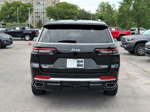 Used 2021 Jeep Grand Cherokee L Summit w/ Luxury Tech Group V AWD/4WD image 10
