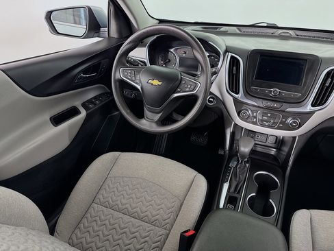 Used 2022 Chevrolet Equinox LT image 32