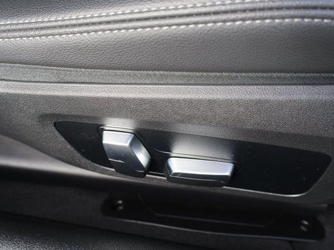 Used 2023 BMW 430i xDrive Convertible w/ M Sport Package image 31