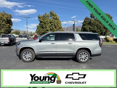 New 2026 Chevrolet Suburban Premier w/ Sun And Tow Package image 2