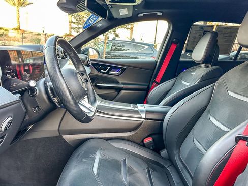 Used 2024 Mercedes-Benz GLC 43 AMG 4MATIC image 22