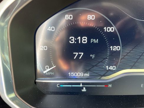 Used 2022 GMC Sierra 1500 SLT w/ SLT Convenience Package image 17