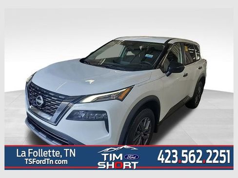 Used 2023 Nissan Rogue S image 1
