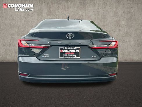 Used 2025 Toyota Camry LE AWD/4WD image 11