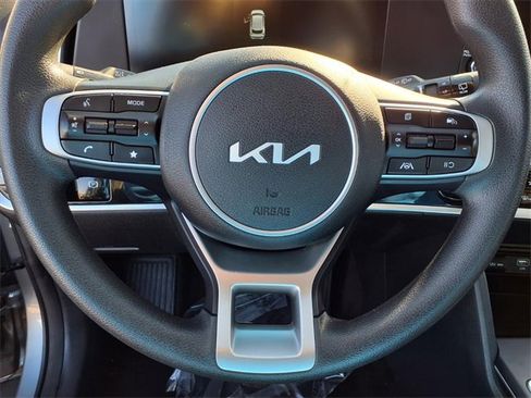 Used 2024 Kia Sportage LX image 13