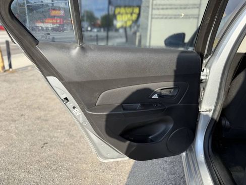 Used 2016 Chevrolet Cruze LT w/ RS Package FWD image 17