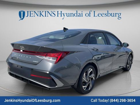 New 2026 Hyundai Elantra Limited FWD image 7