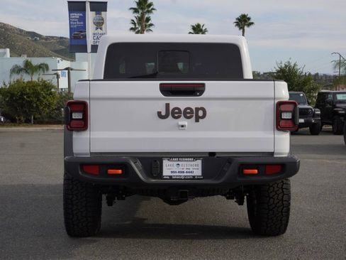 New 2026 Jeep Gladiator Mojave image 5