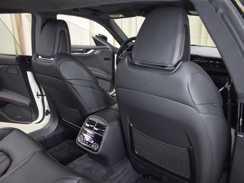 Used 2024 Maserati Quattroporte Modena Ultima Q4 image 20