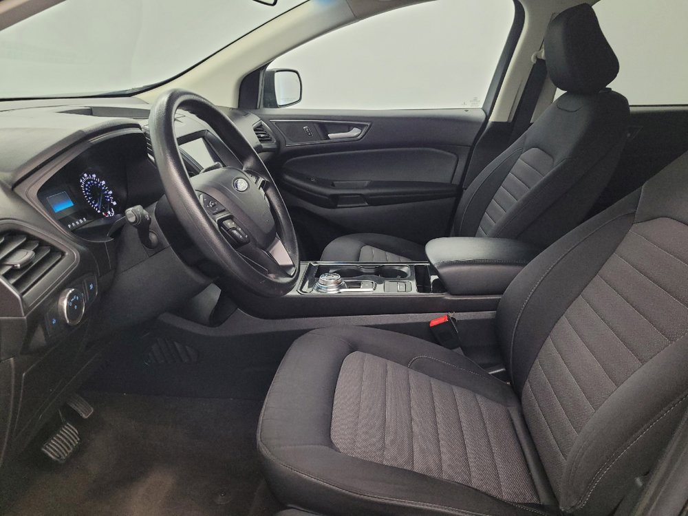 Used 2020 Ford Edge SE FWD image 17
