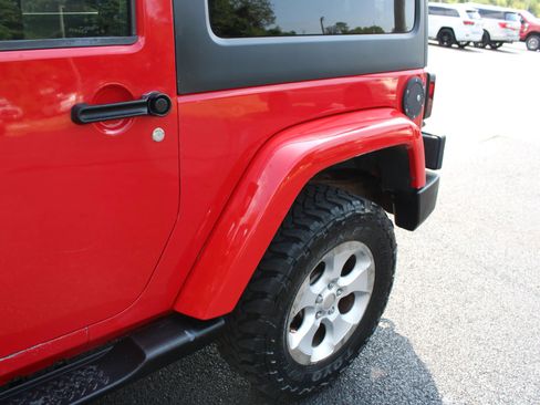 Used 2015 Jeep Wrangler Sahara w/ Connectivity Group AWD/4WD image 4