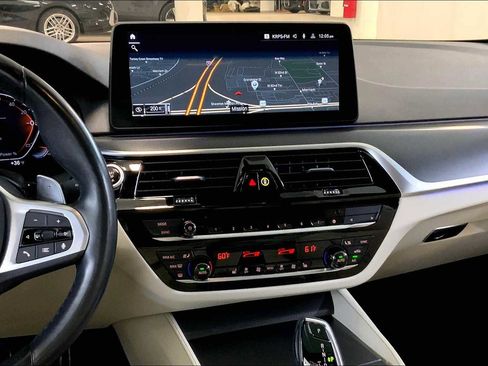 Certified 2023 BMW 540i xDrive w/ Dynamic Handling Package image 6